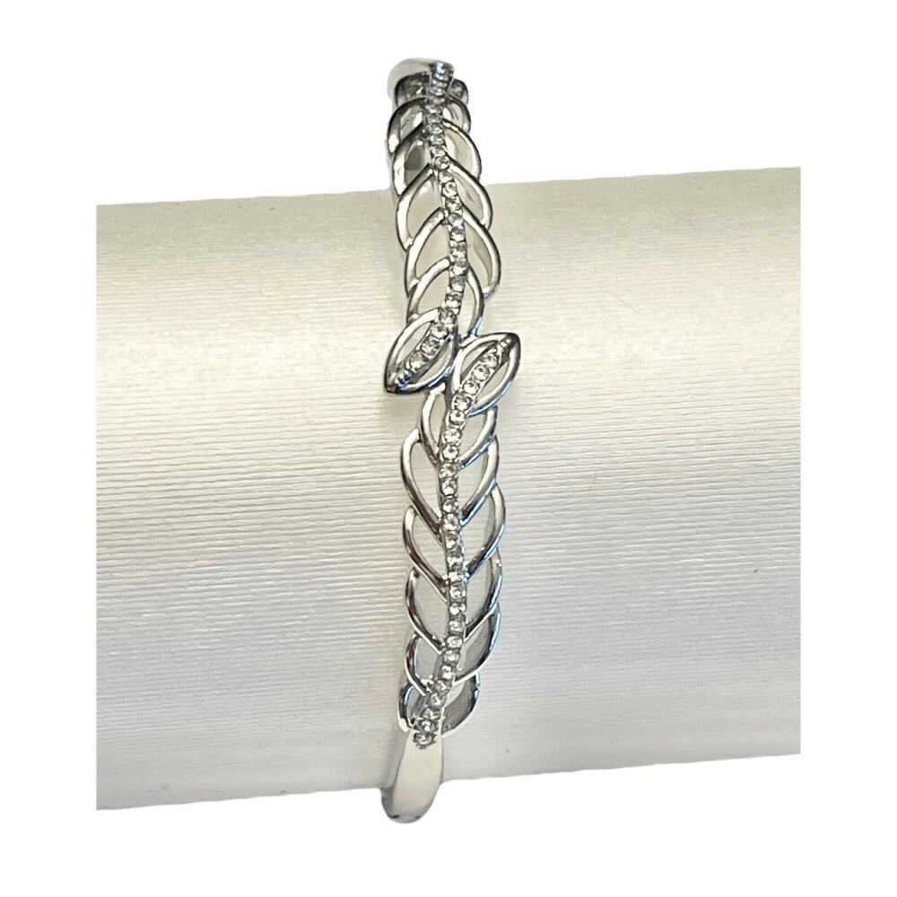 Macys Silver Hinged Bangle Bracelet Crystal Rhinestone Open Leaf Metalwork New